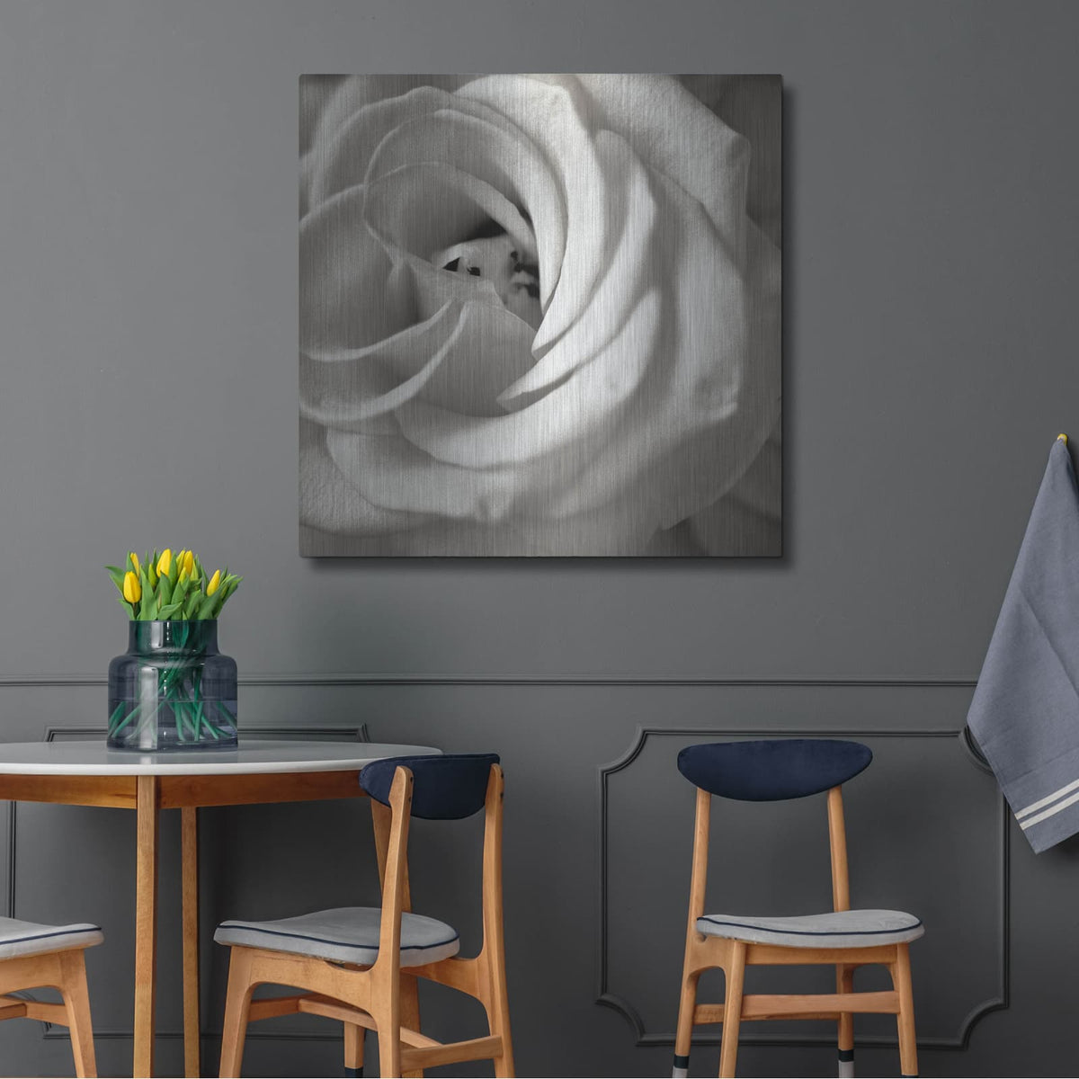 'Florison 43' by Alan Blaustein – Metal Wall Art, 36x36 room view