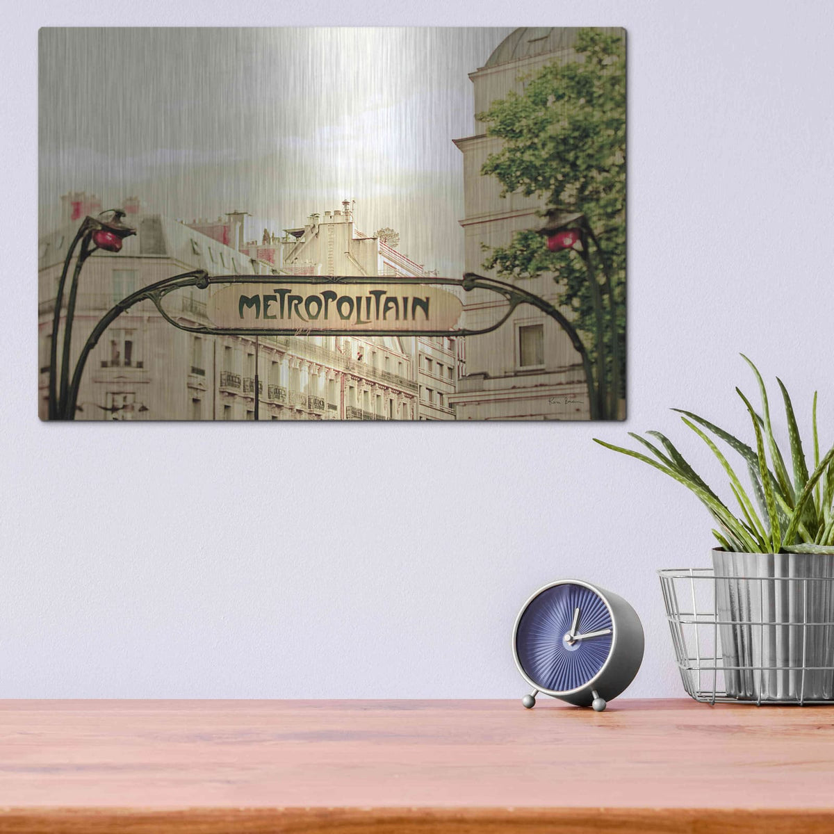 'A Lily In Paris' by Keri Bevan – Metal Wall Art, 16x12 room view