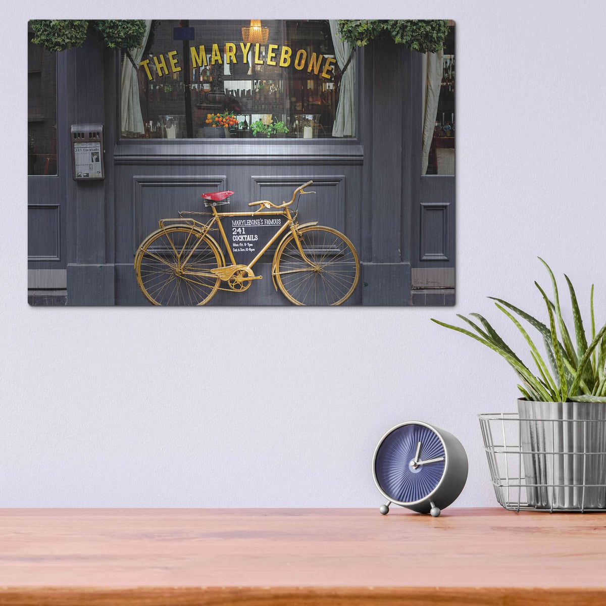 'Marylebone Bike' by Keri Bevan – Metal Wall Art, 16x12 room view