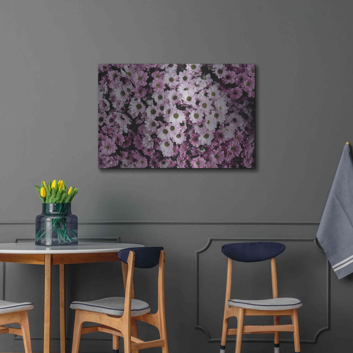 'Pale Daisies' by Elise Catterall – Metal Wall Art, 36x24 room view