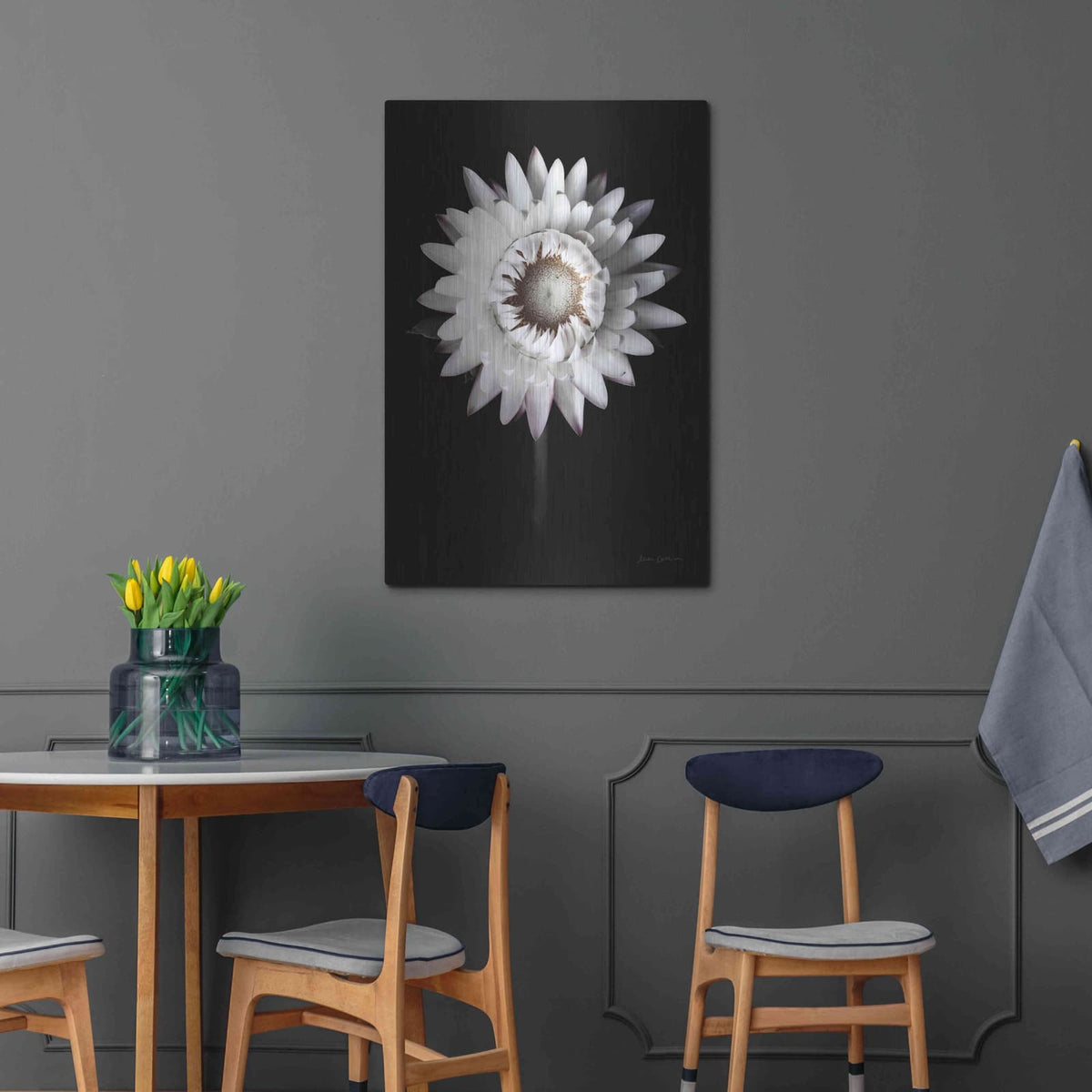 'Dramatic Dahlia' by Elise Catterall – Metal Wall Art, 24x36 room view