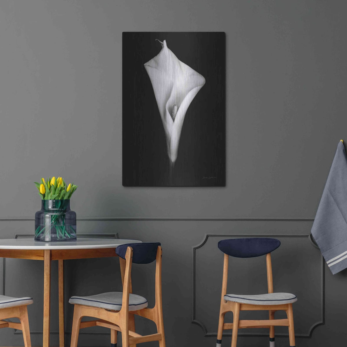'Elegant Calla I' by Elise Catterall – Metal Wall Art, 24x36 room view