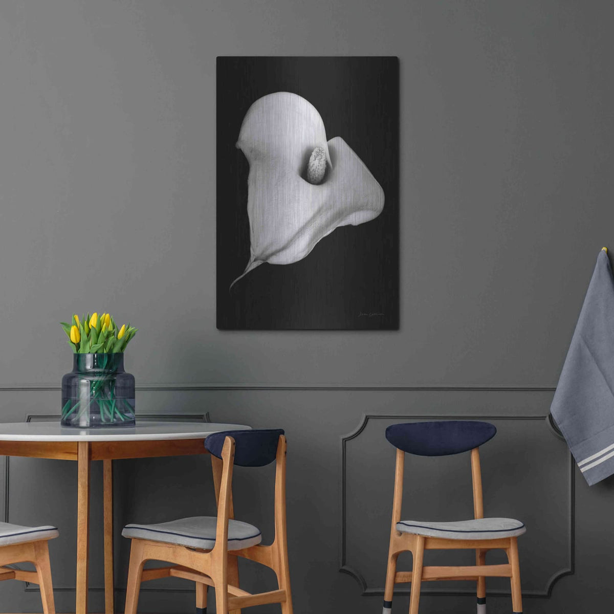 'Elegant Calla III' by Elise Catterall – Metal Wall Art, 24x36 room view