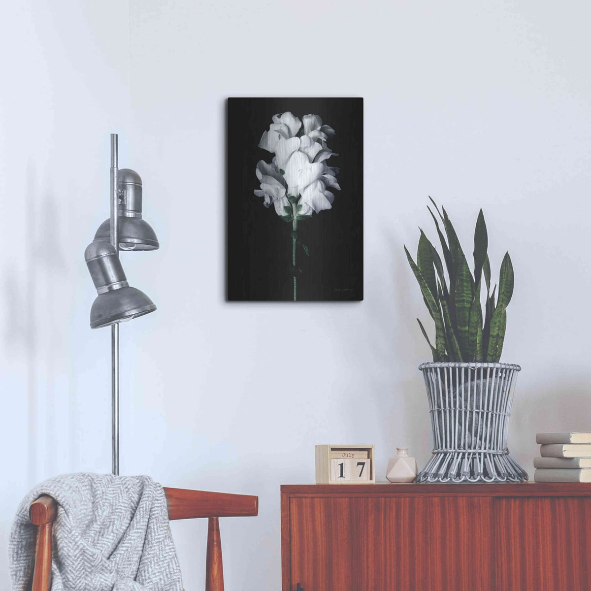 'White Snapdragon' by Elise Catterall – Metal Wall Art, 16x24 room view