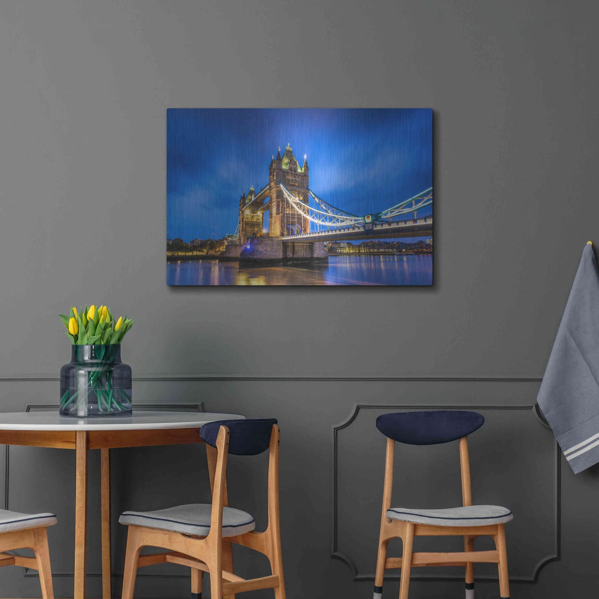 'London Bridge' by Edin Chavez – Metal Wall Art, 36x24 room view