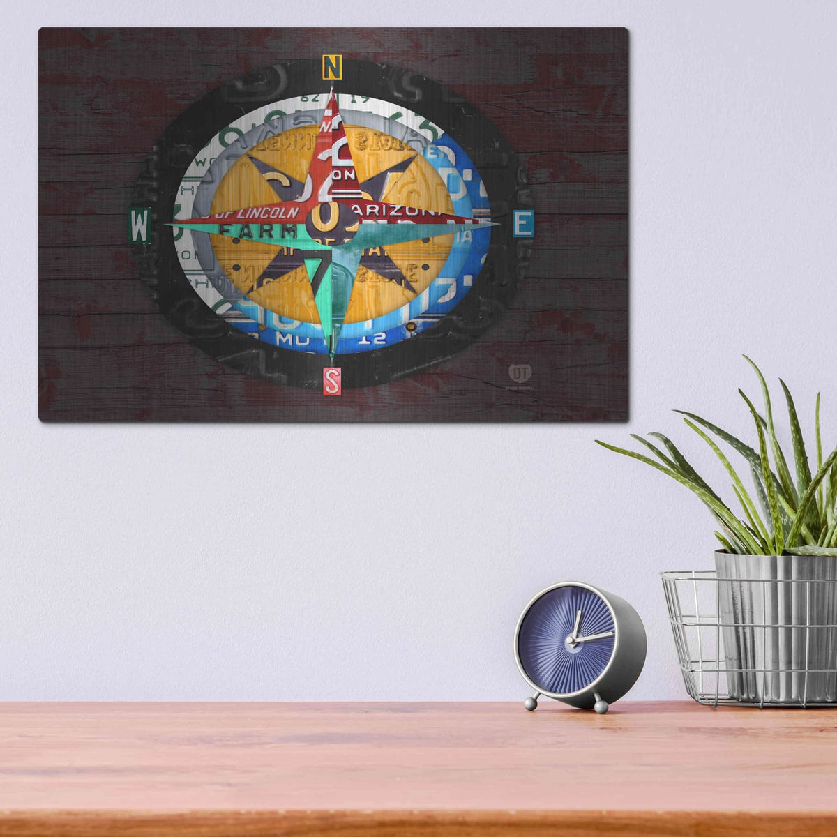 'Compass' by Design Turnpike – Metal Wall Art, 16x12 room view