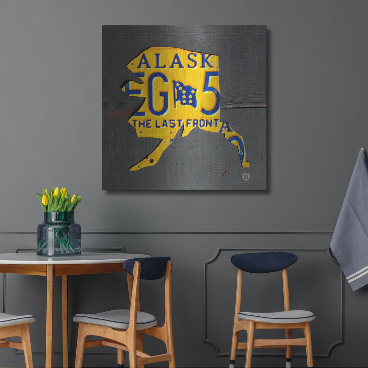 'Alaska' by Design Turnpike – Metal Wall Art, 36x36 room view