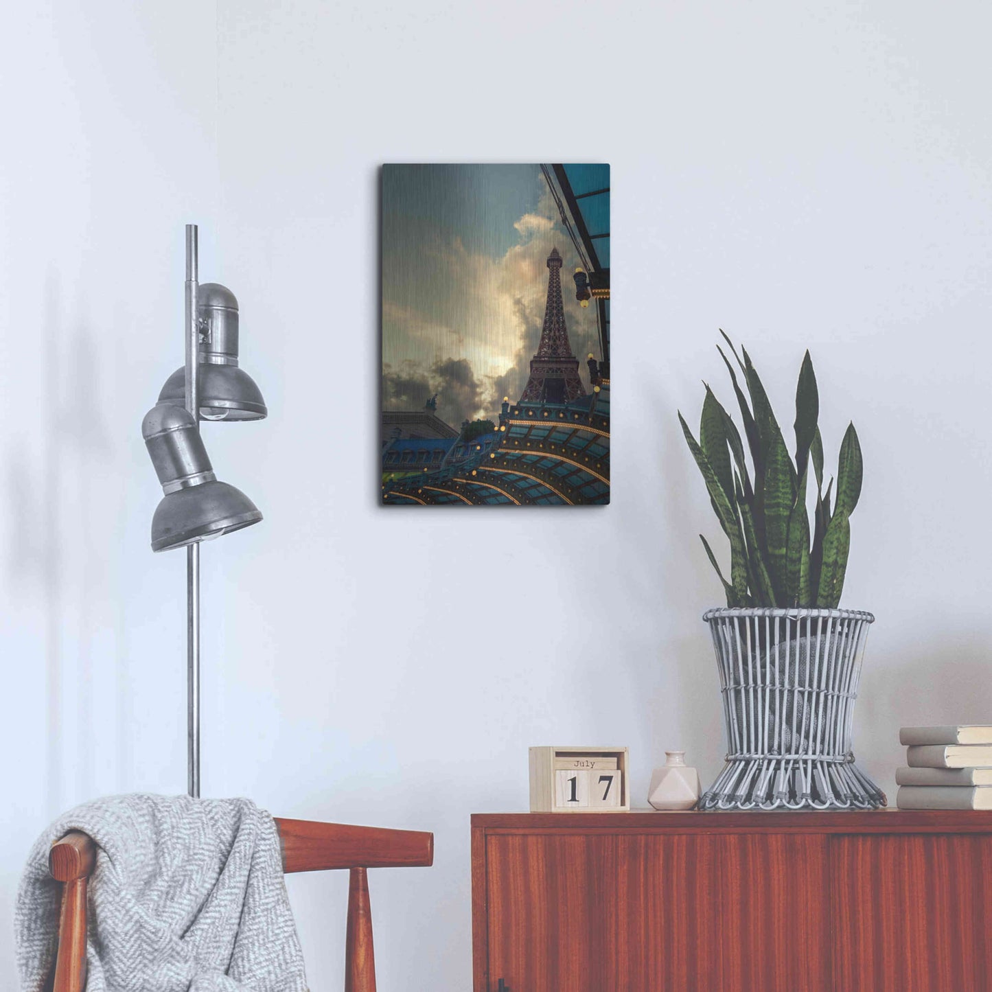 Luxe Metal Art 'Eiffel Vegas' by Sebastien Lory, Metal Wall Art,16x24