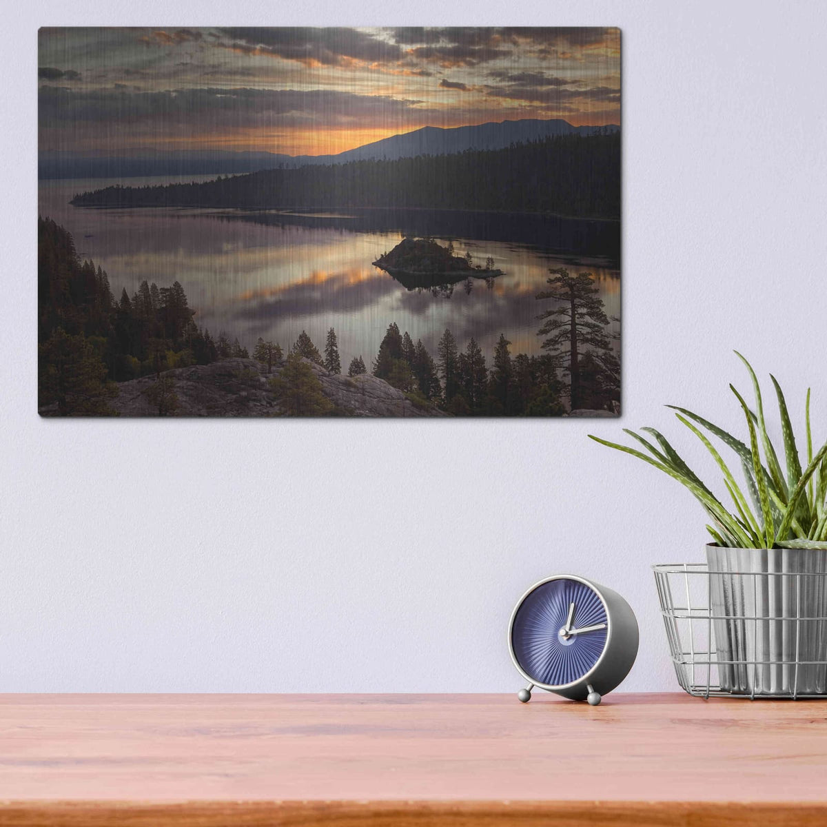 'Emerald Bay' by Mike Jones – Metal Wall Art, 16x12 room view