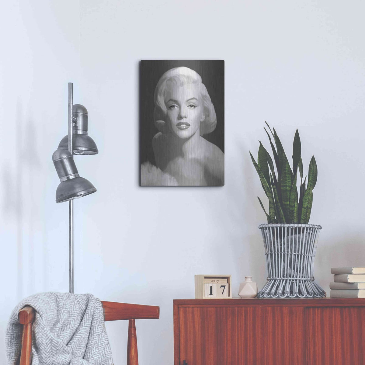 'Classic Beauty' by Chris Consani – Metal Wall Art, 16x24 room view