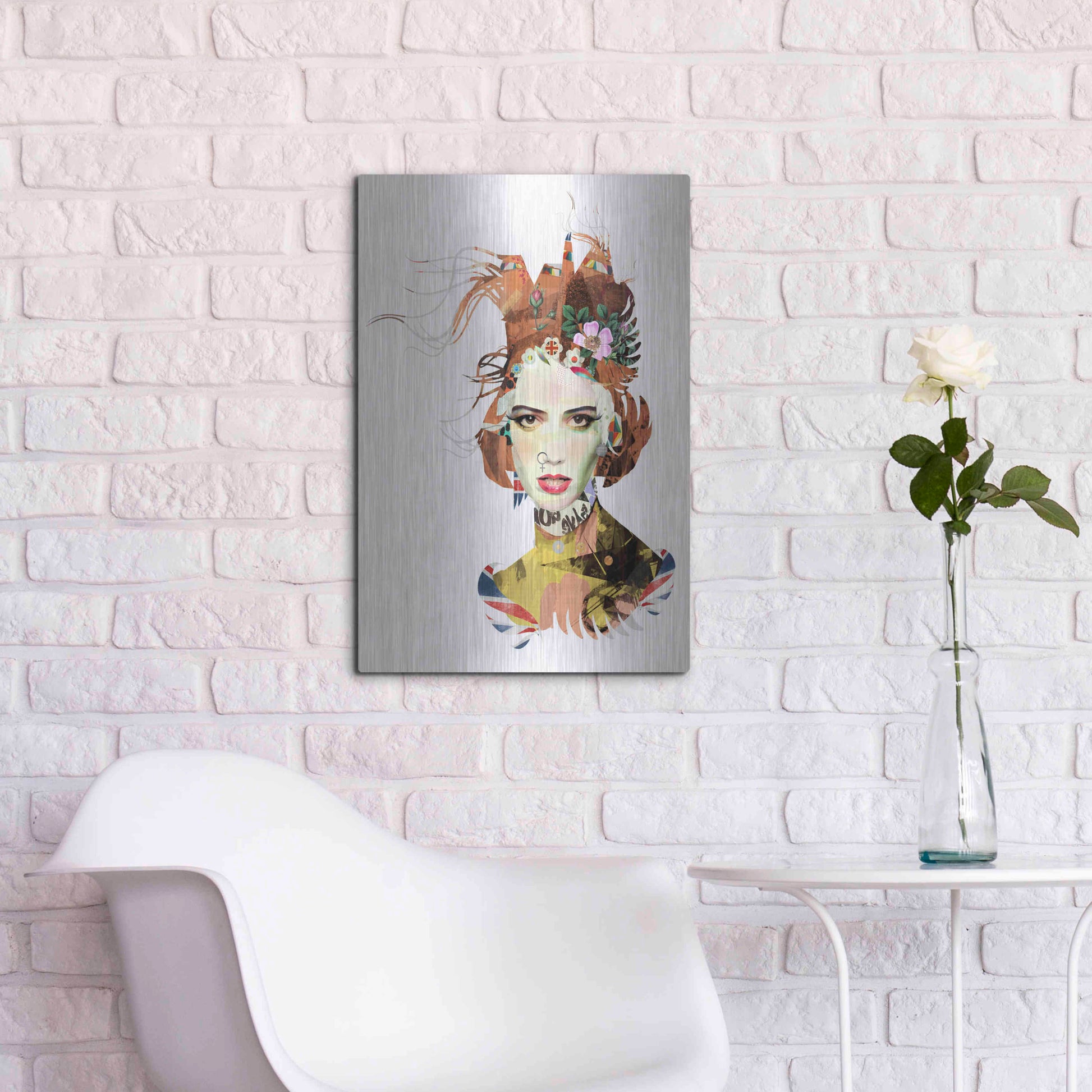 Luxe Metal Art 'The Queen' by Giulio Lurissevich, Metal Wall Art,16x24