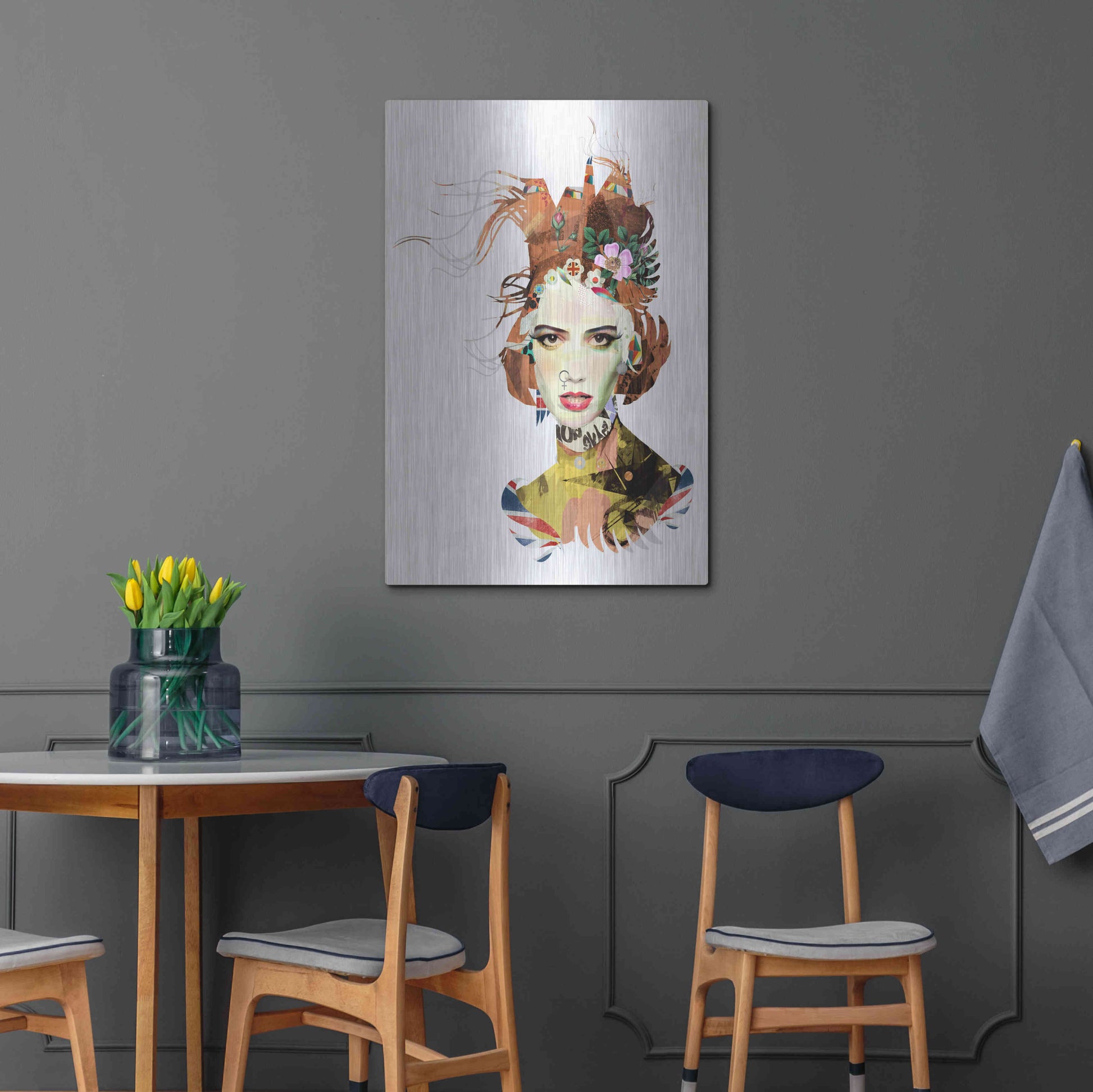 Luxe Metal Art 'The Queen' by Giulio Lurissevich, Metal Wall Art,24x36