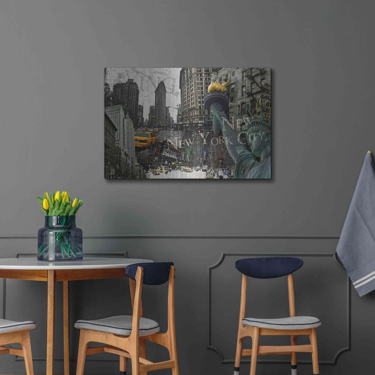 'New York' by GraphINC – Metal Wall Art, 36x24 room view