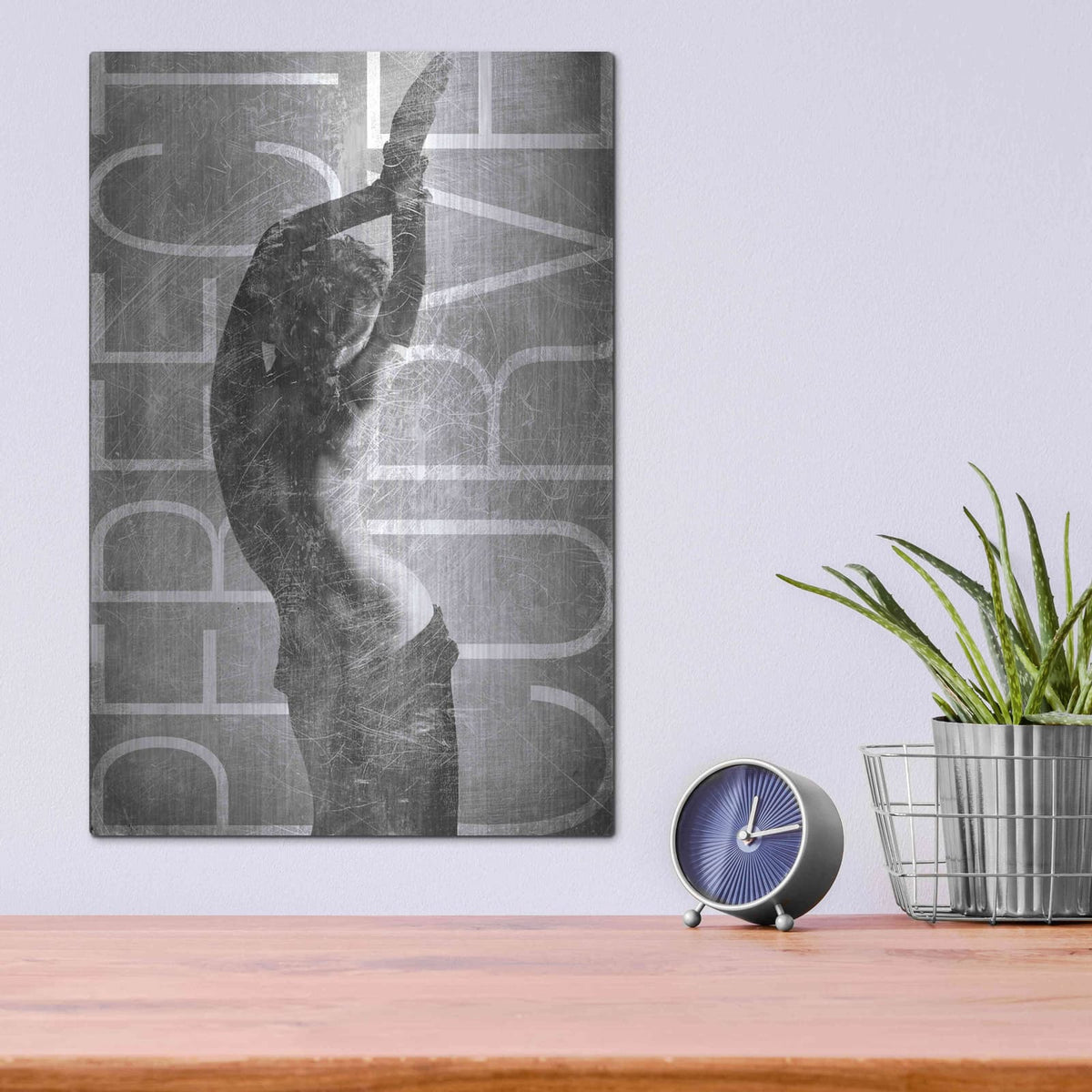 'Perfect Curve' by GraphINC – Metal Wall Art, 12x16 room view