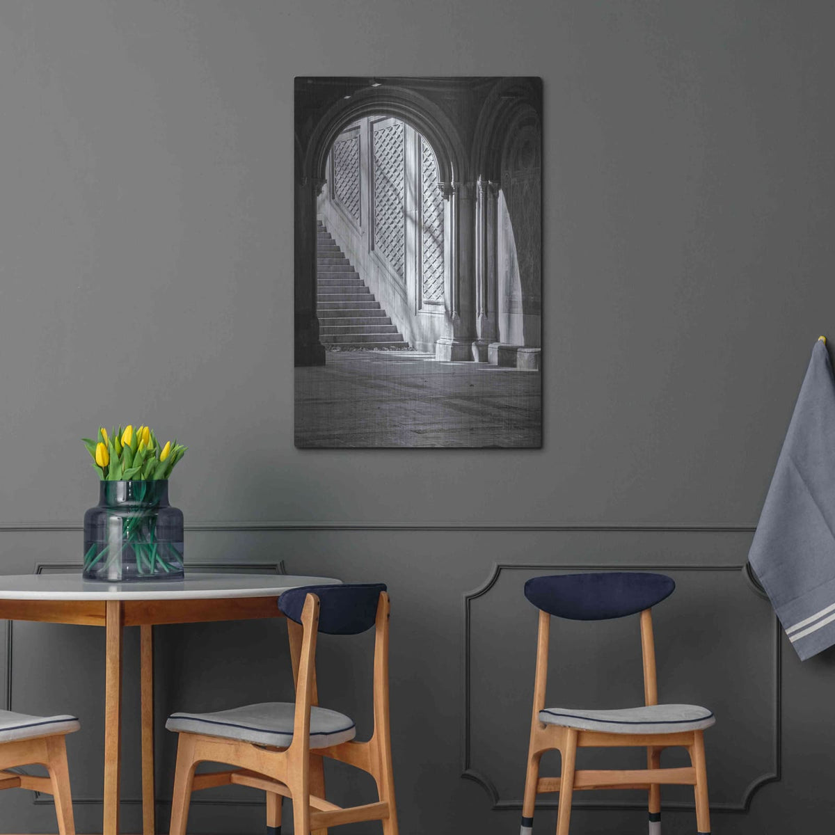 'Arch' by Incado – Metal Wall Art, 24x36 room view