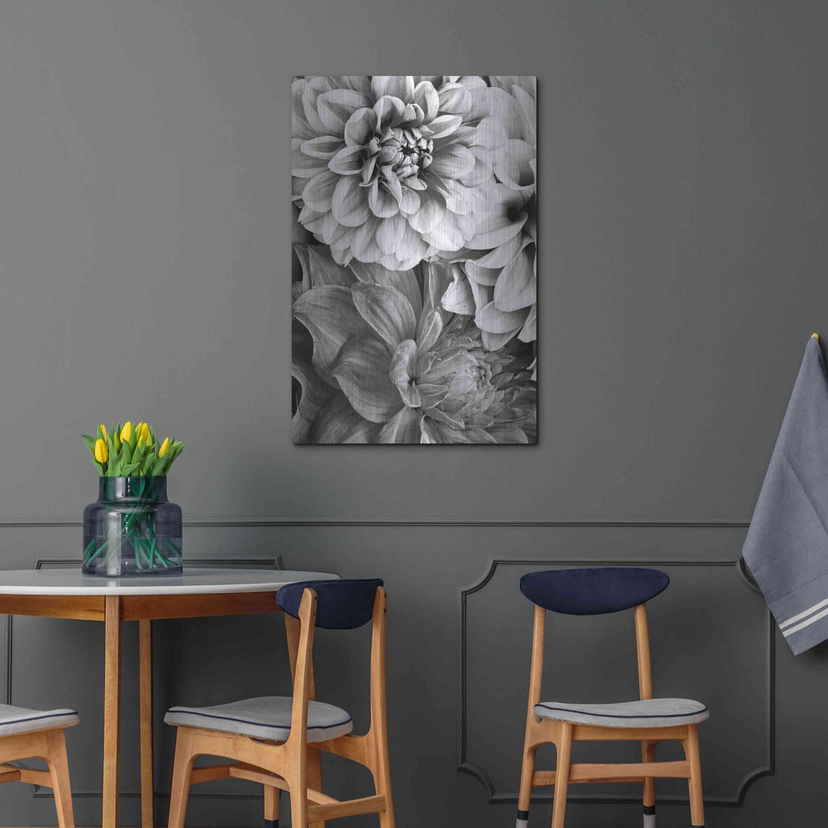 'B&W Flower 2' by Incado – Metal Wall Art, 24x36 room view