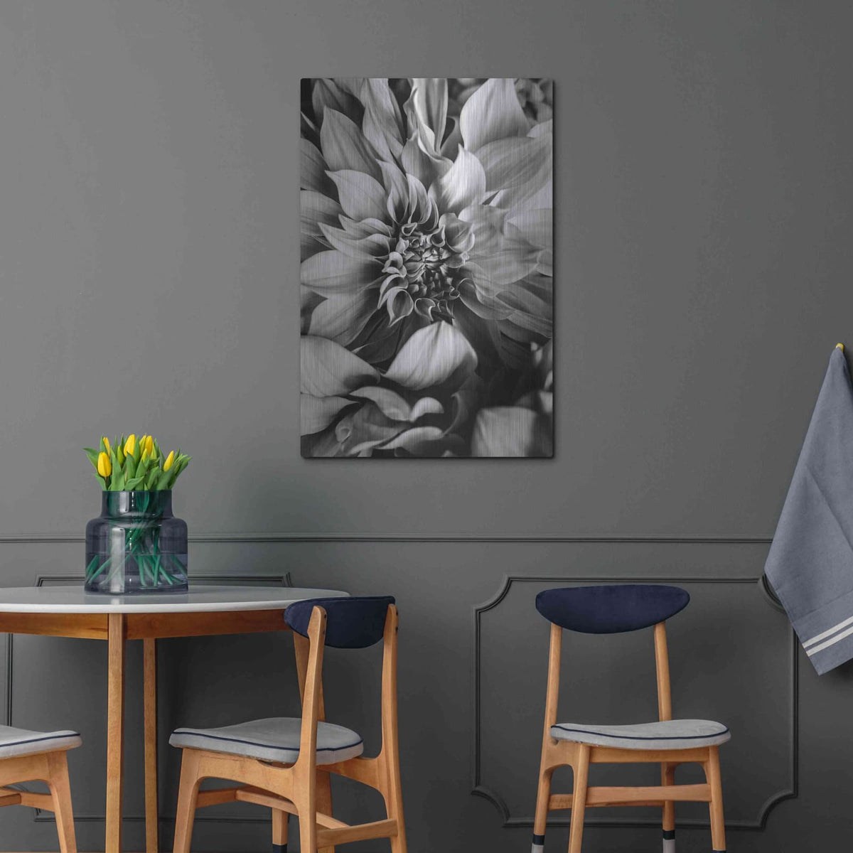 'B&W Flower 4' by Incado – Metal Wall Art, 24x36 room view