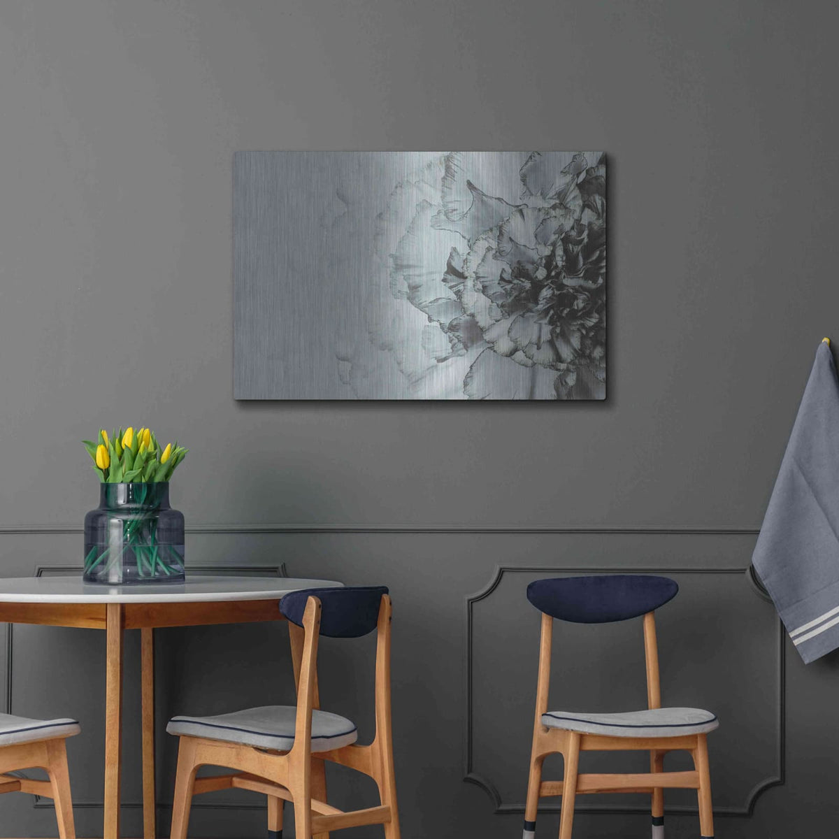 'Close Up Flower' by Incado – Metal Wall Art, 36x24 room view