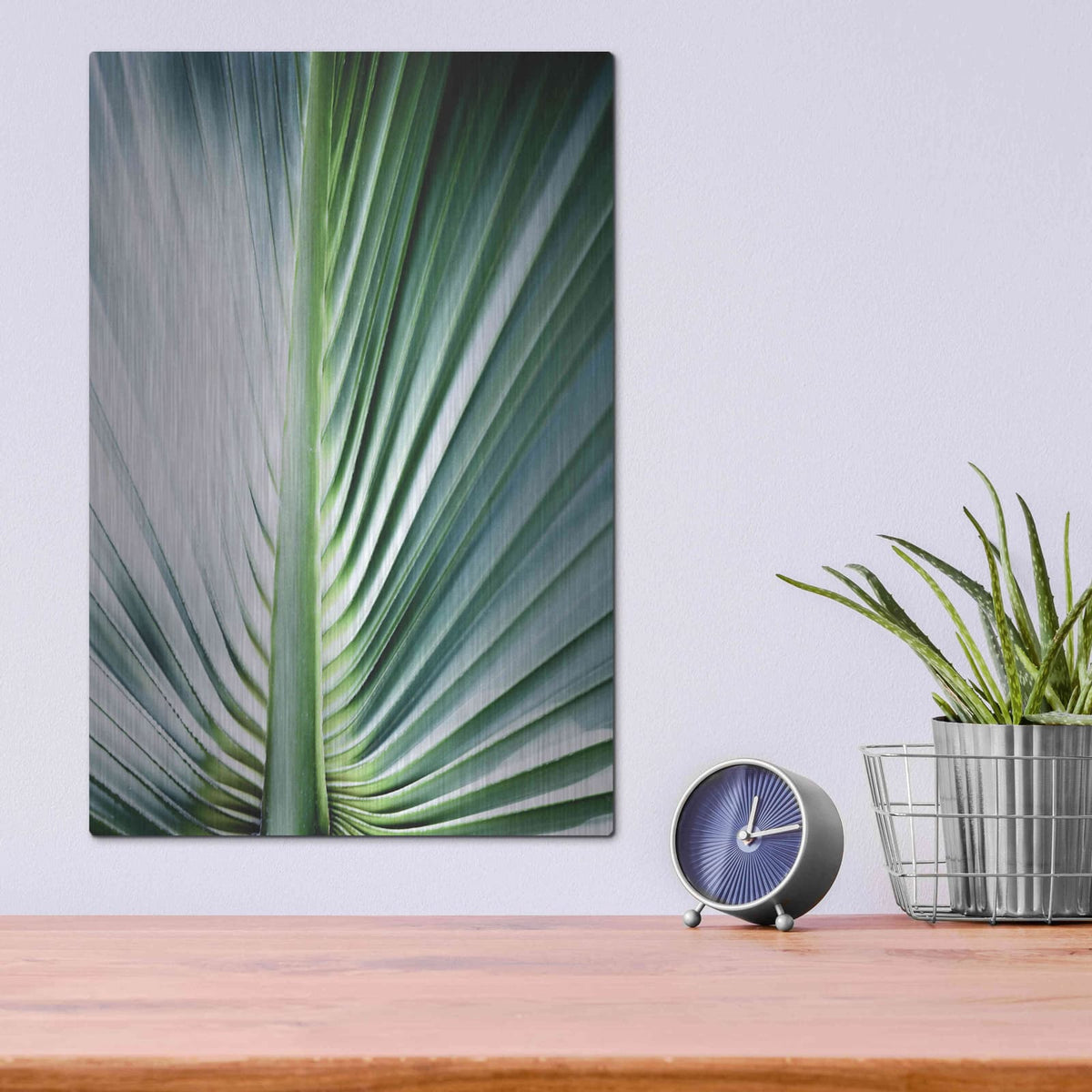 'Close Up III' by Incado – Metal Wall Art, 12x16 room view