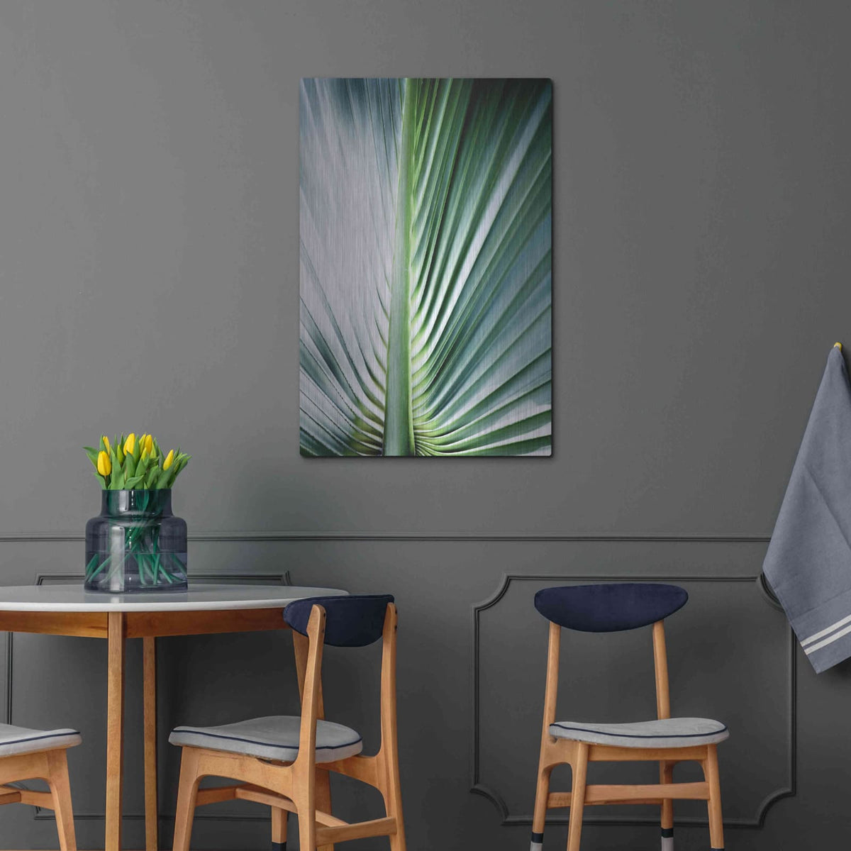 'Close Up III' by Incado – Metal Wall Art, 24x36 room view