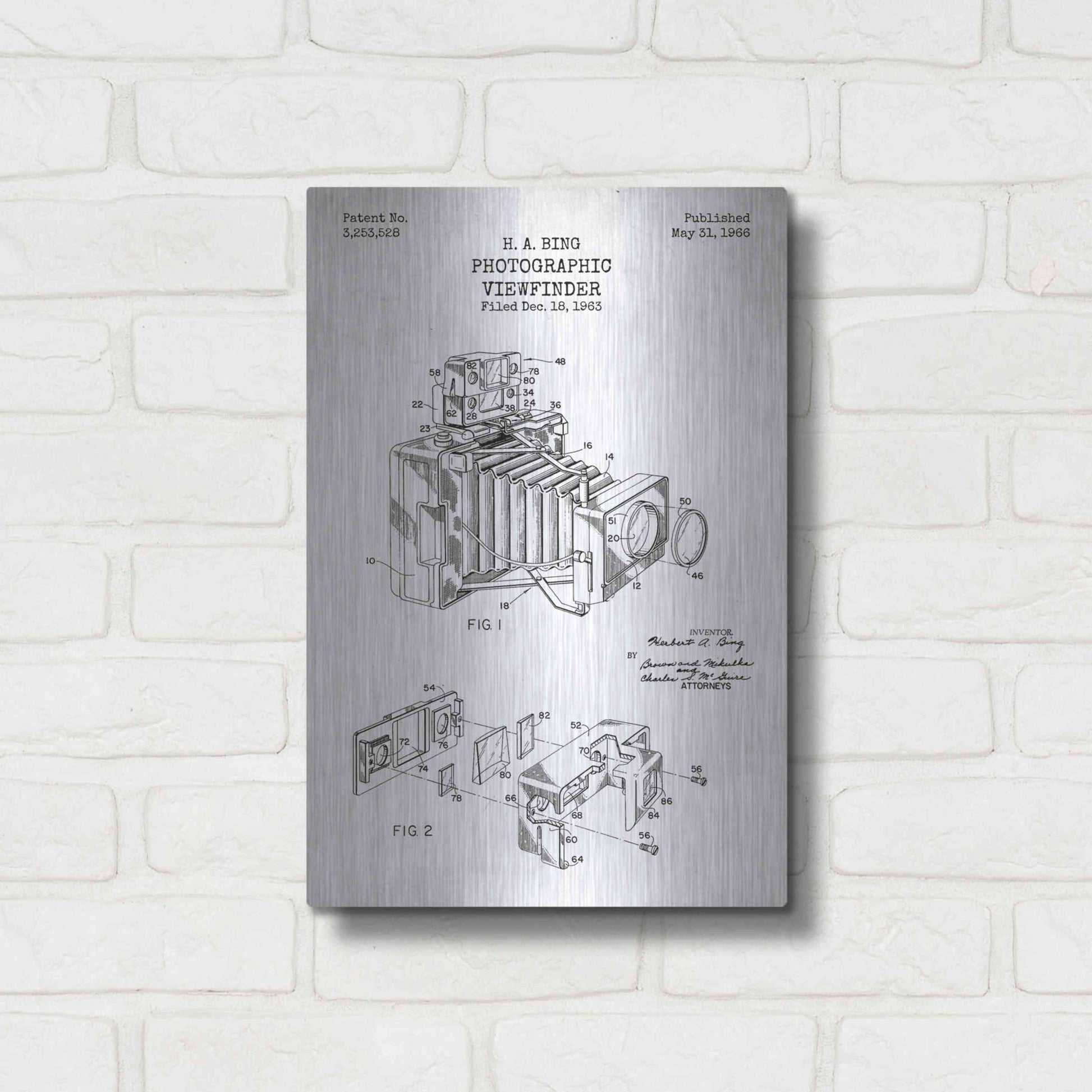 Luxe Metal Art 'Photographic Viewfinder Blueprint Patent White' Metal Wall Art,12x16