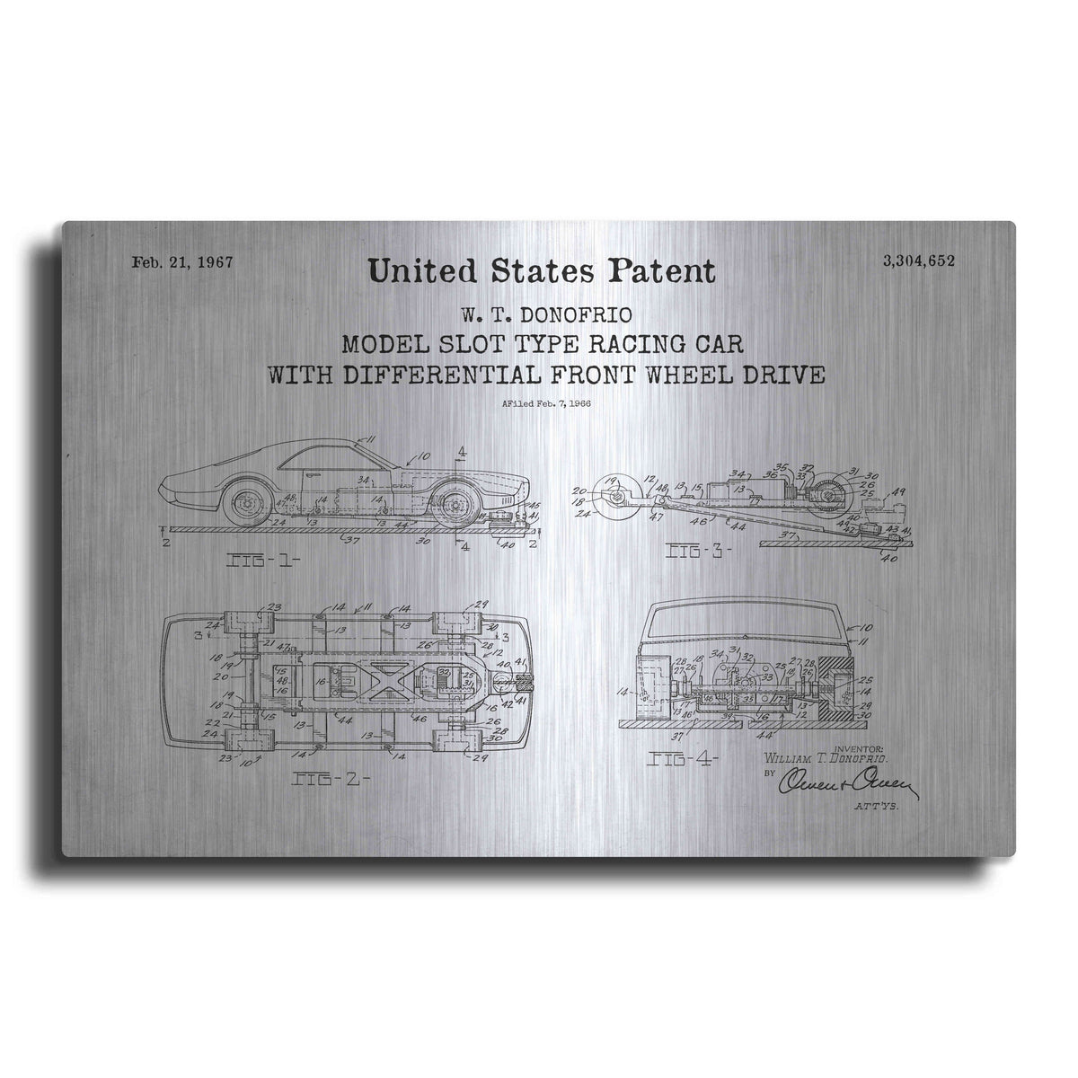 Luxe Metal Art 'Racing Car, Model Slot Type Blueprint Patent White' Metal Wall Art