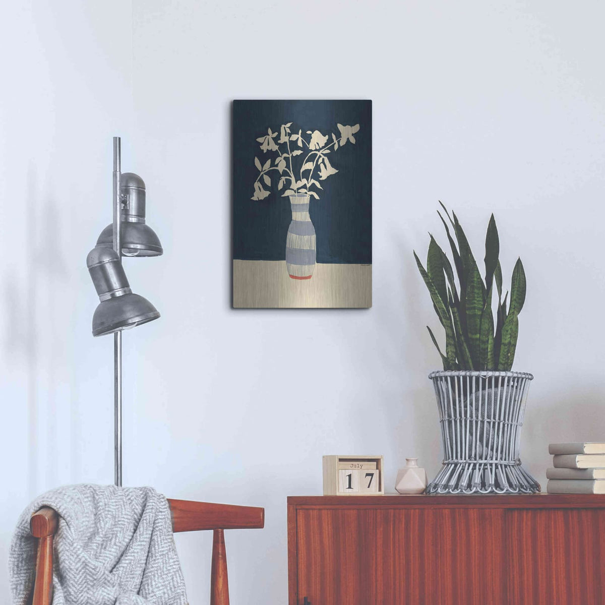 'Limoges Vase' by Megan Galante – Metal Wall Art, 16x24 room view