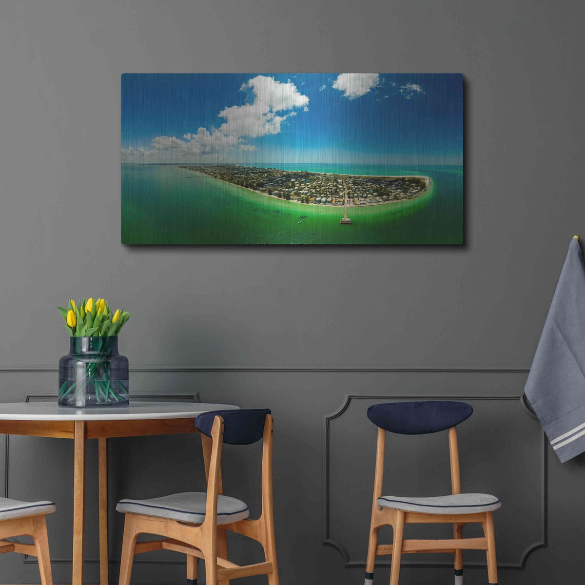 'Emerald Florida' by Luxe Portfolio – Metal Wall Art, 48x24 room view
