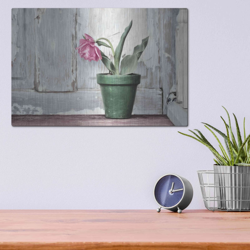'Take a Bow Tulip' by Lori Deiter – Metal Wall Art, 16x12 room view