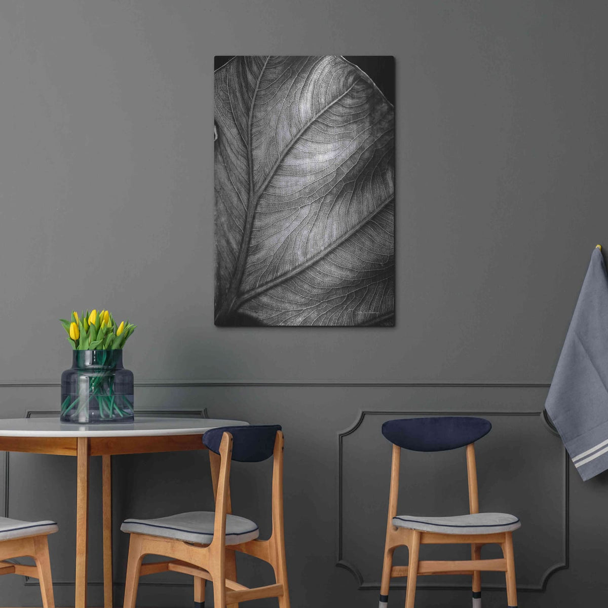 'Elephant Ear II' by Debra Van Swearingen – Metal Wall Art, 24x36 room view