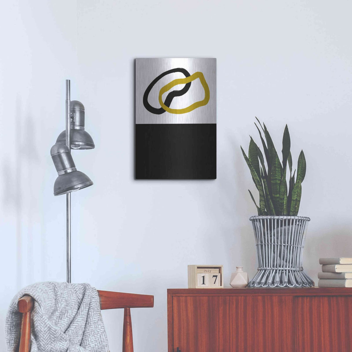 'Embrace' by Cesare Bellassai – Metal Wall Art, 16x24 room view