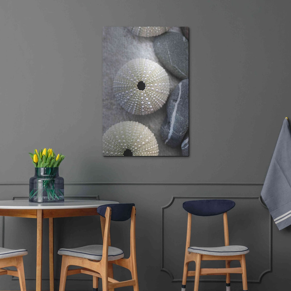 'Sea Urchins' by Elena Ray – Metal Wall Art, 24x36 room view