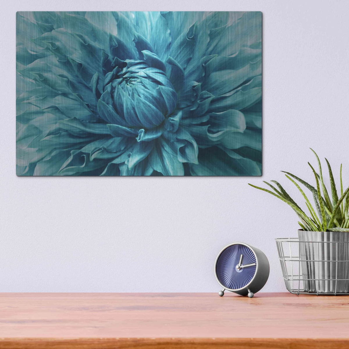 'Turquoise Dahlia' by Luxe Metal Portfolio – Metal Wall Art, 16x12 room view