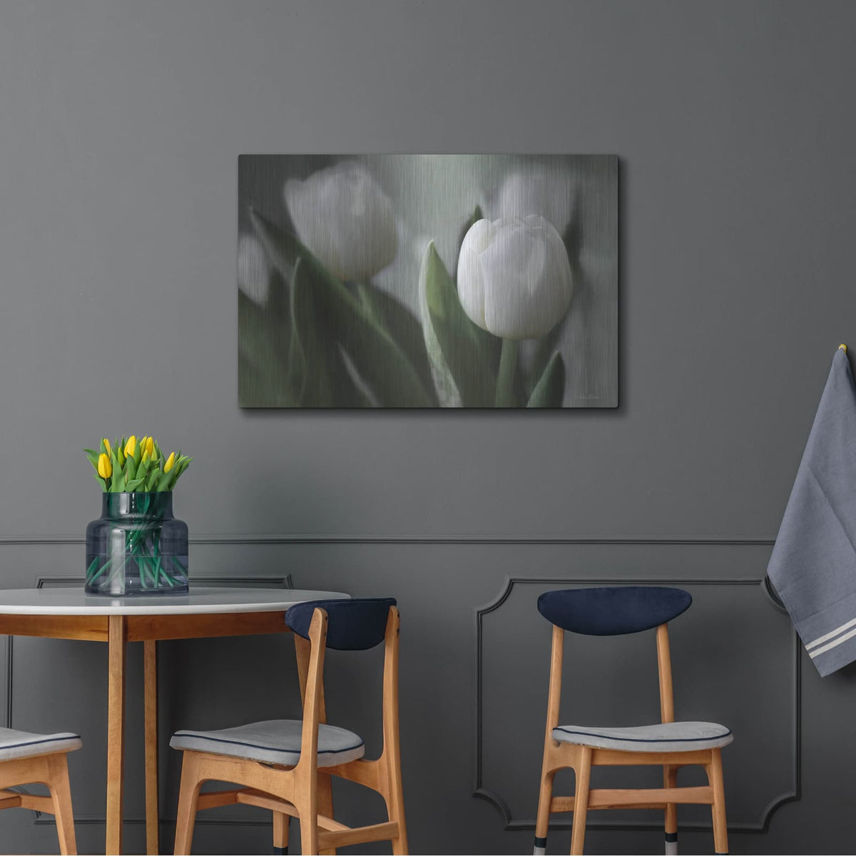 'Be Unique' by Lori Deiter – Metal Wall Art, 36x24 room view