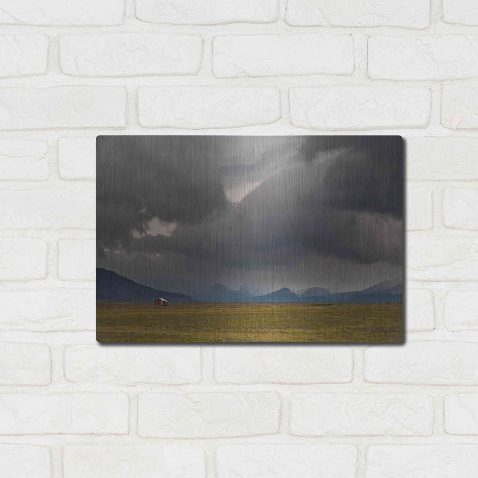 Luxe Metal Art 'Icelandic Barn' by Everlook Photography, Metal Wall Art,16x12