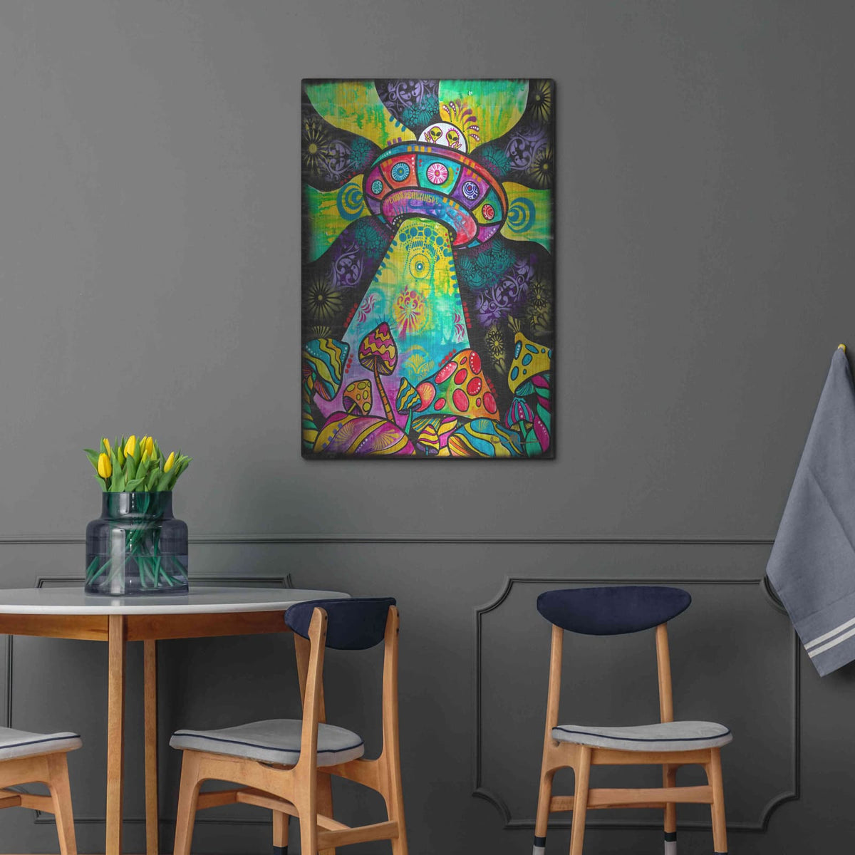 'We Come in Peace' by Dean Russo – Metal Wall Art, 24x36 room view