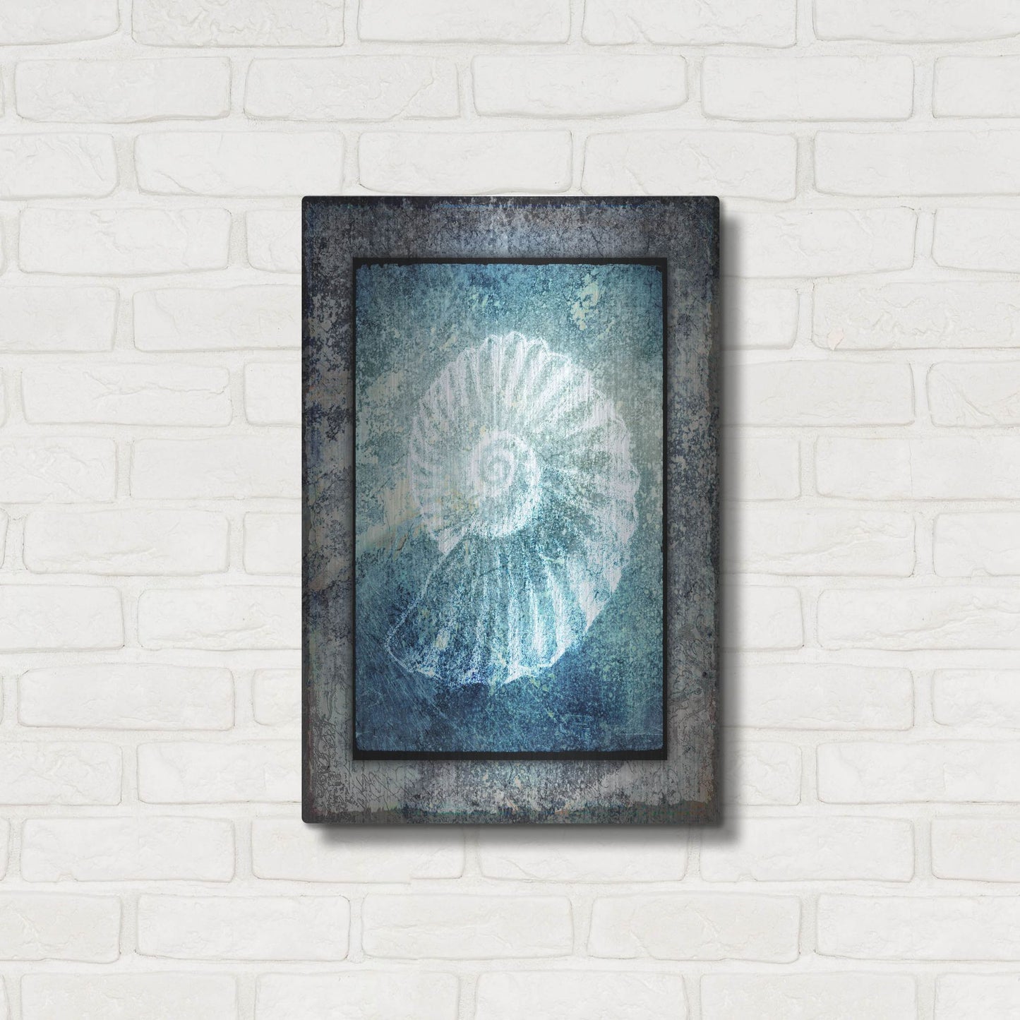 Luxe Metal Art 'Hello Beach Shell I' by Lightbox Journal, Metal Wall Art,16x24