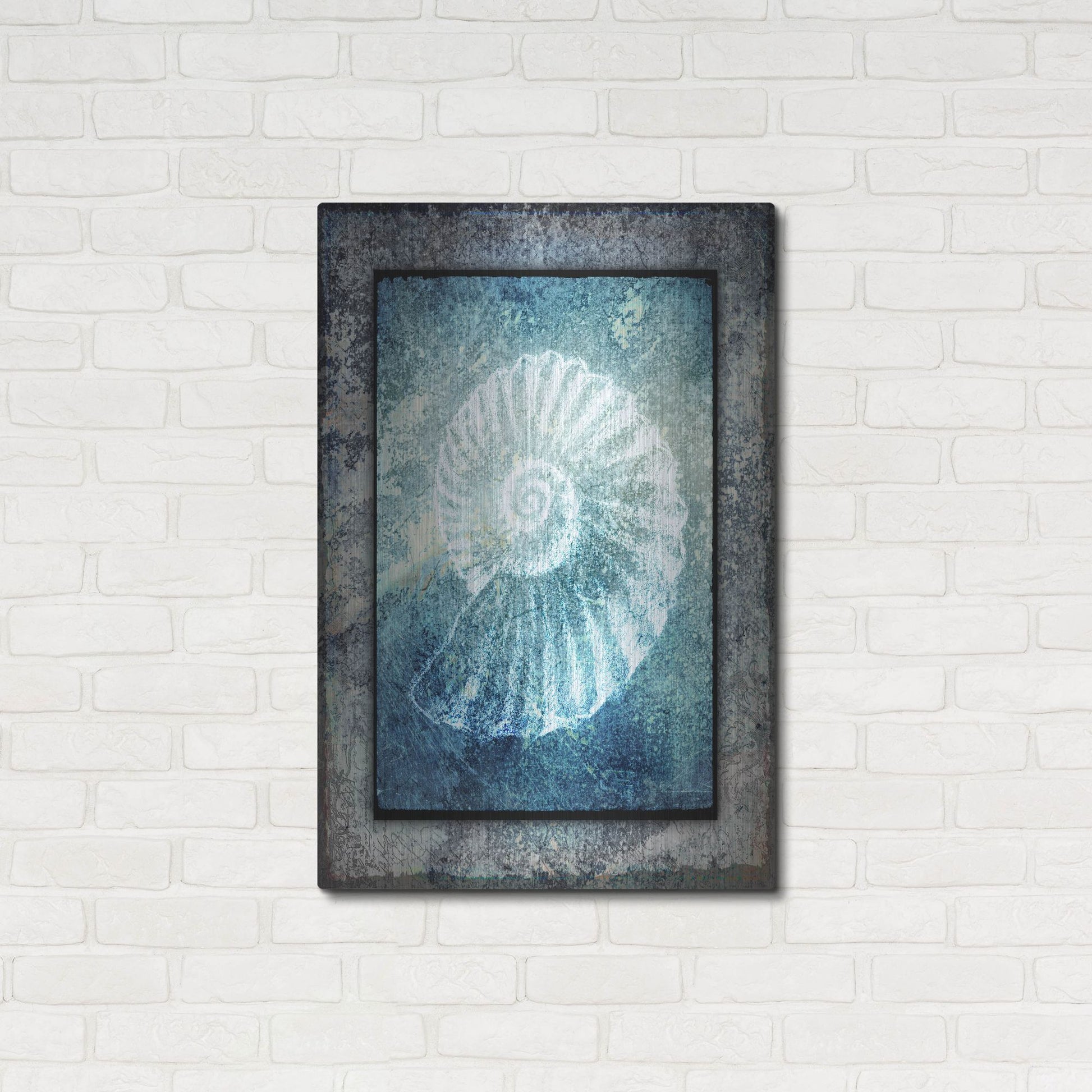 Luxe Metal Art 'Hello Beach Shell I' by Lightbox Journal, Metal Wall Art,24x36