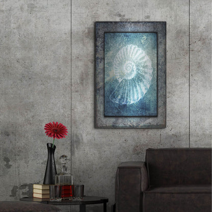 Luxe Metal Art 'Hello Beach Shell I' by Lightbox Journal, Metal Wall Art,24x36