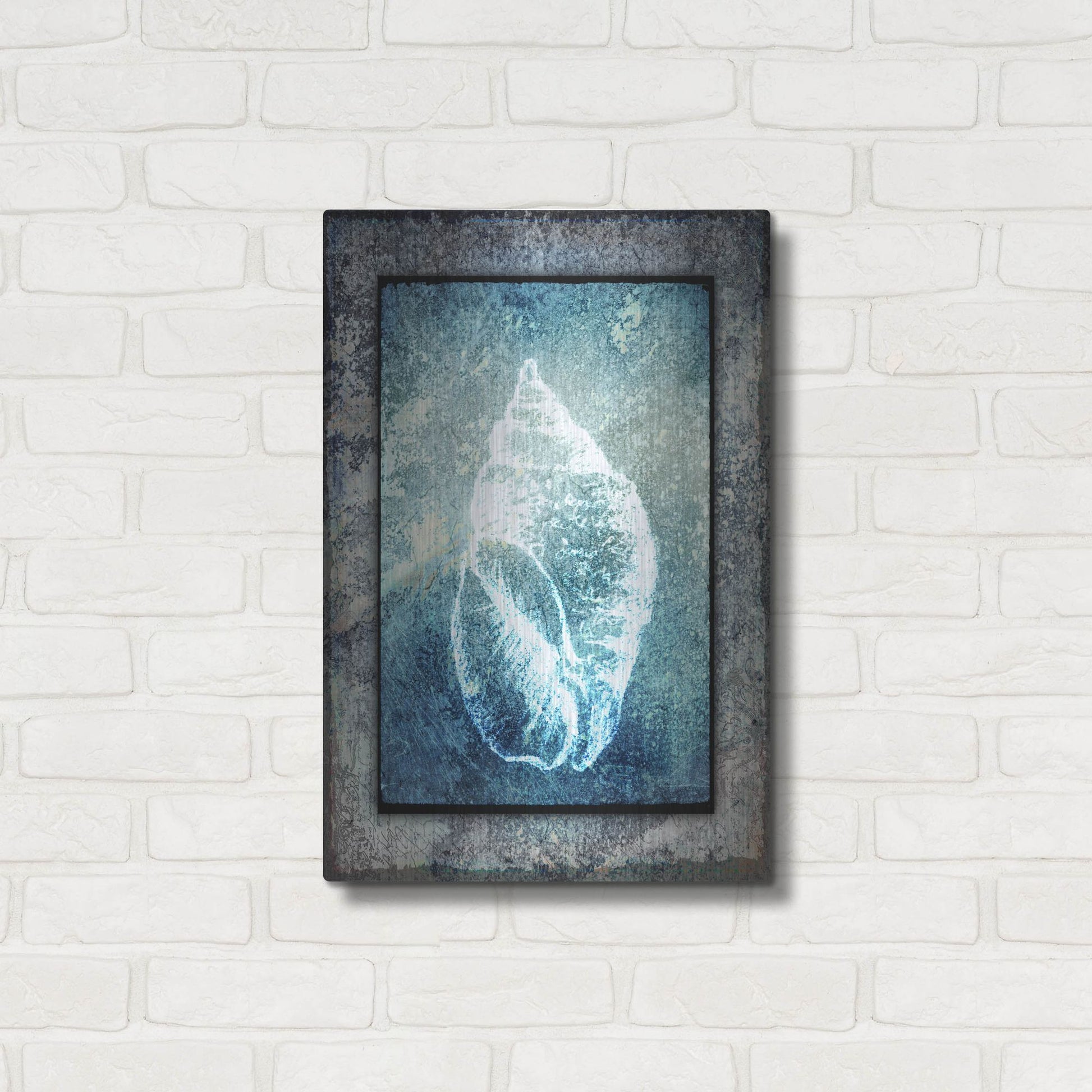 Luxe Metal Art 'Hello Beach Shell II' by Lightbox Journal, Metal Wall Art,16x24