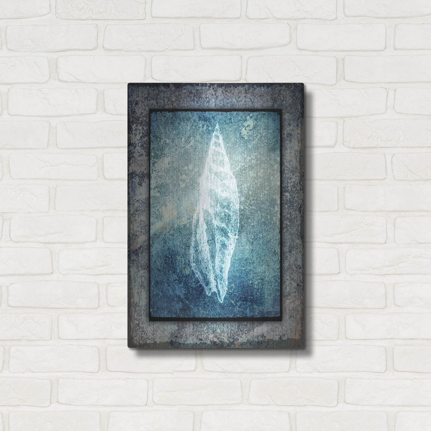 Luxe Metal Art 'Hello Beach Shell III' by Lightbox Journal, Metal Wall Art,16x24