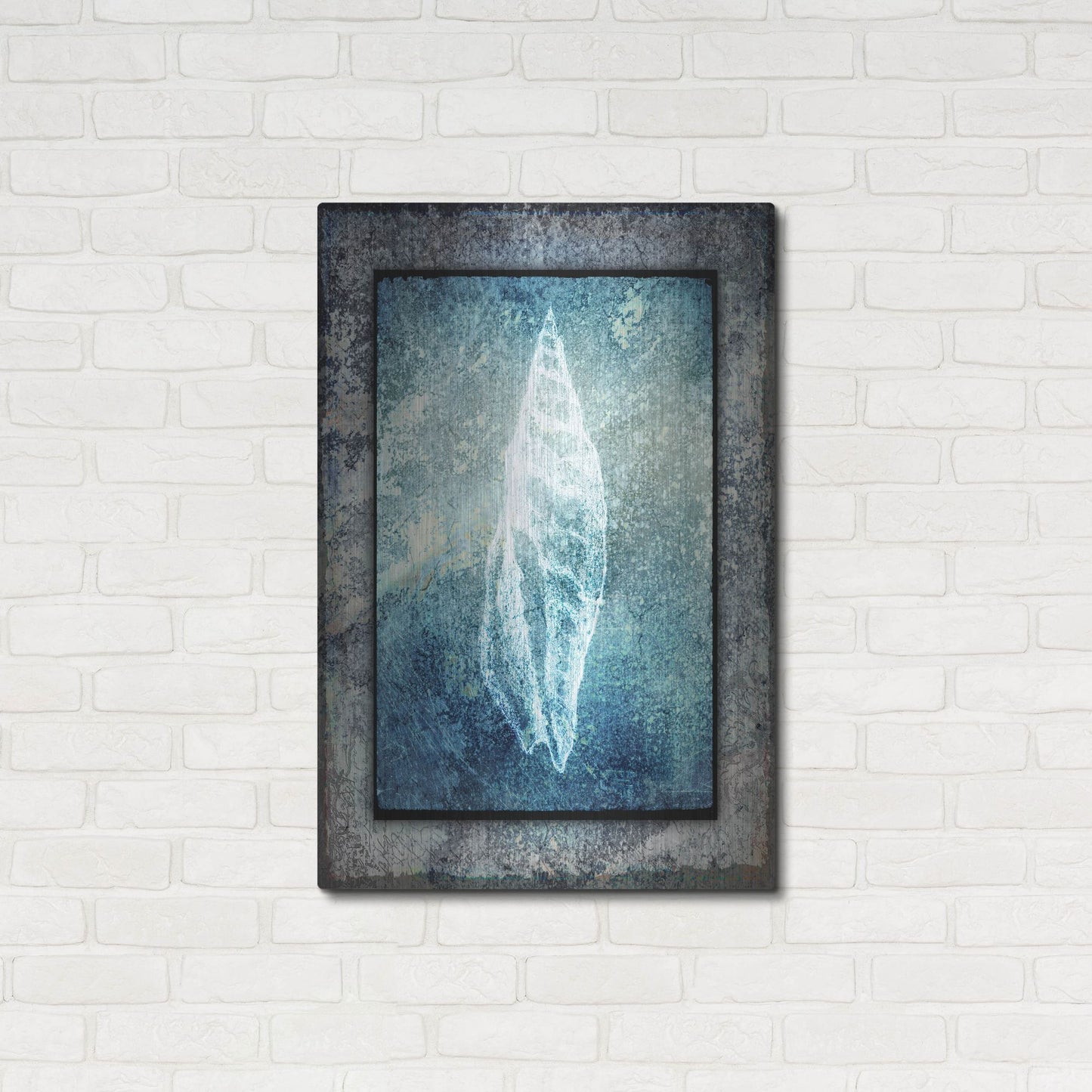 Luxe Metal Art 'Hello Beach Shell III' by Lightbox Journal, Metal Wall Art,24x36