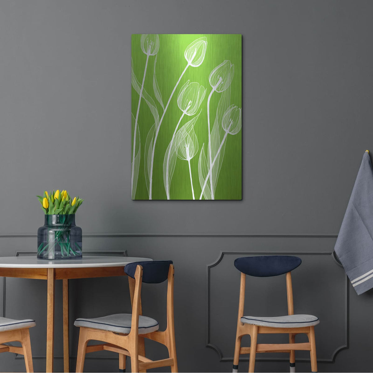 'Floral 4' by GraphINC – Metal Wall Art, 24x36 room view