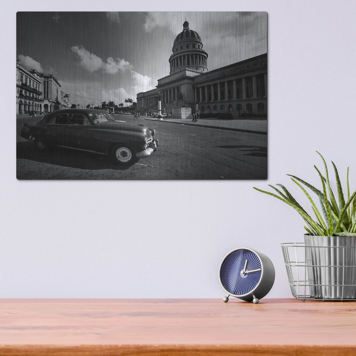 'Old Car BW' by Istvan Nagy – Metal Wall Art, 16x12 room view