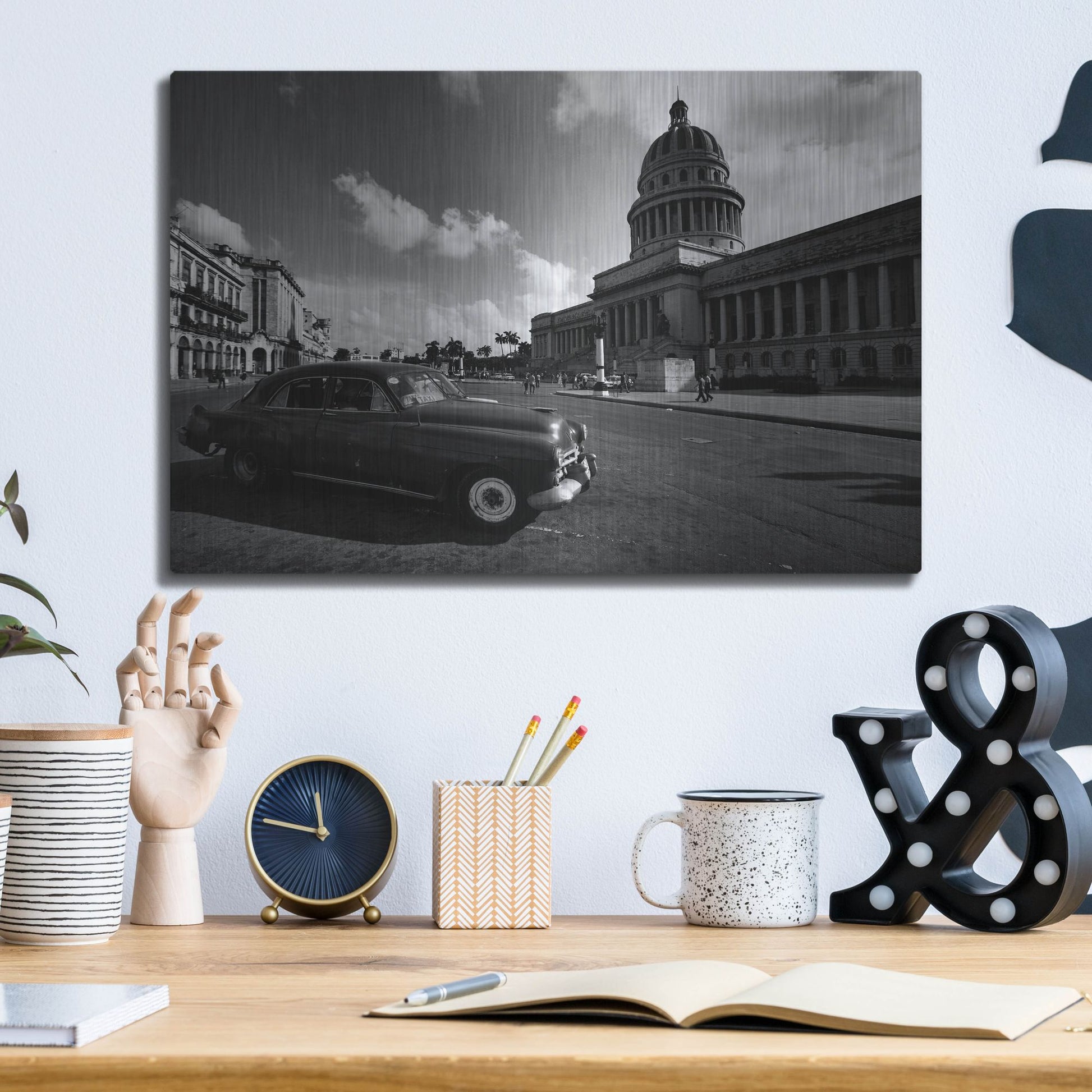 Luxe Metal Art 'Old Car BW' by Istvan Nagy, Metal Wall Art,16x12