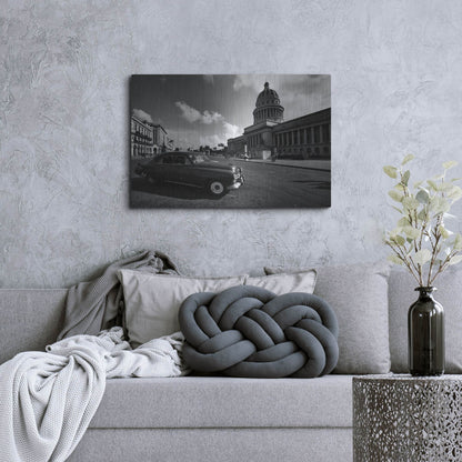 Luxe Metal Art 'Old Car BW' by Istvan Nagy, Metal Wall Art,36x24