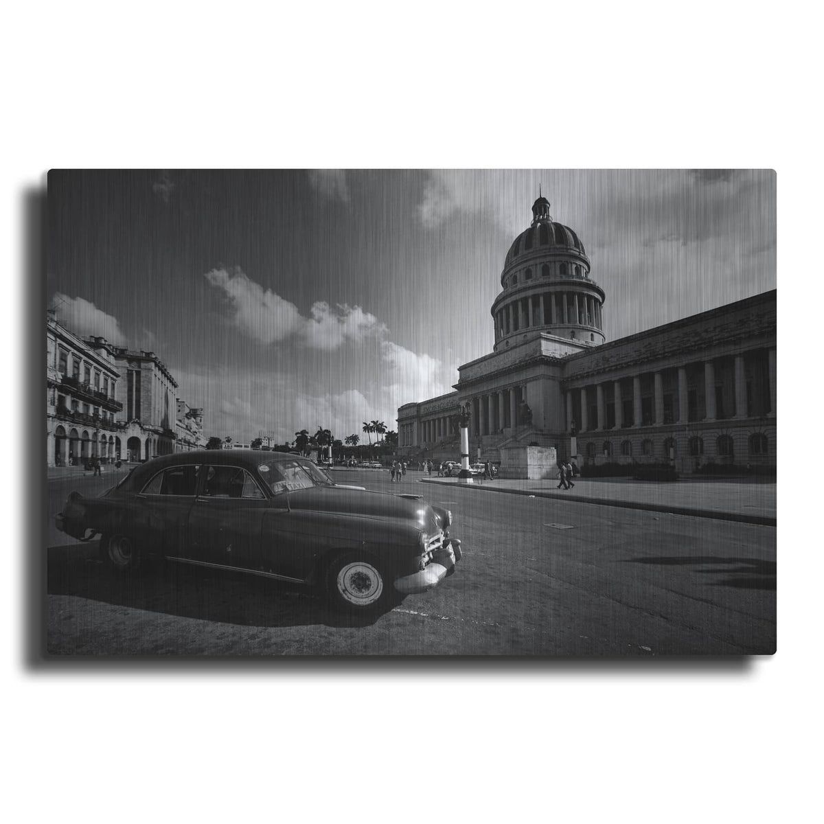 'Old Car BW' by Istvan Nagy – Metal Wall Art