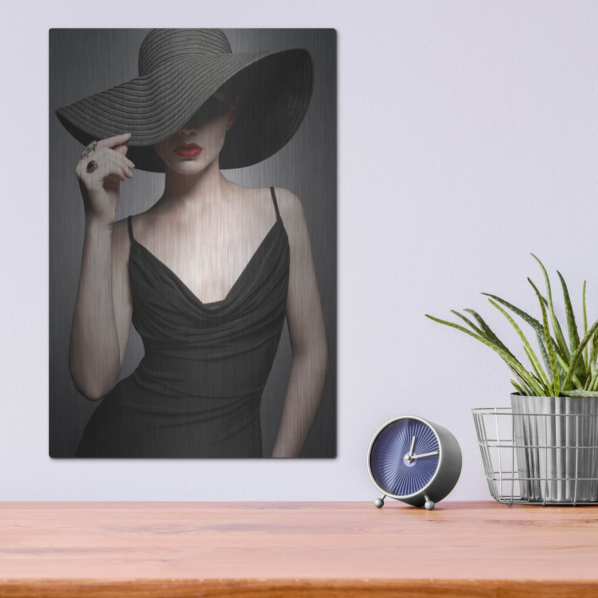 'Lady in Black 3' by Luxe Metal Portfolio – Metal Wall Art, 12x16 room view