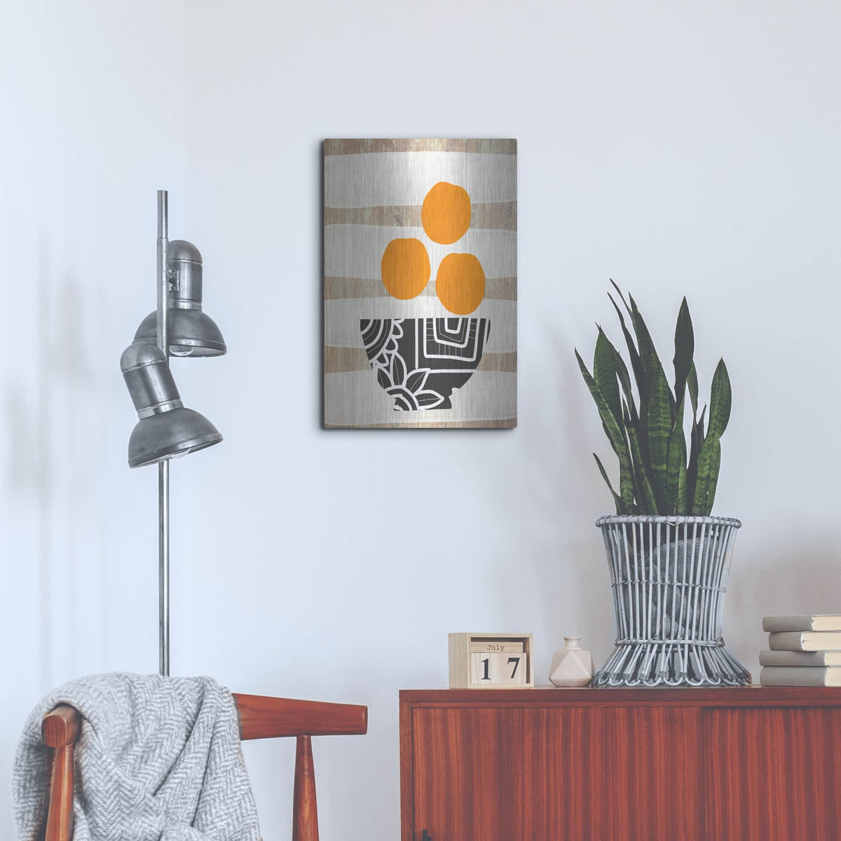 'Bowl Of Oranges On Wood' by Linda Woods – Metal Wall Art, 16x24 room view