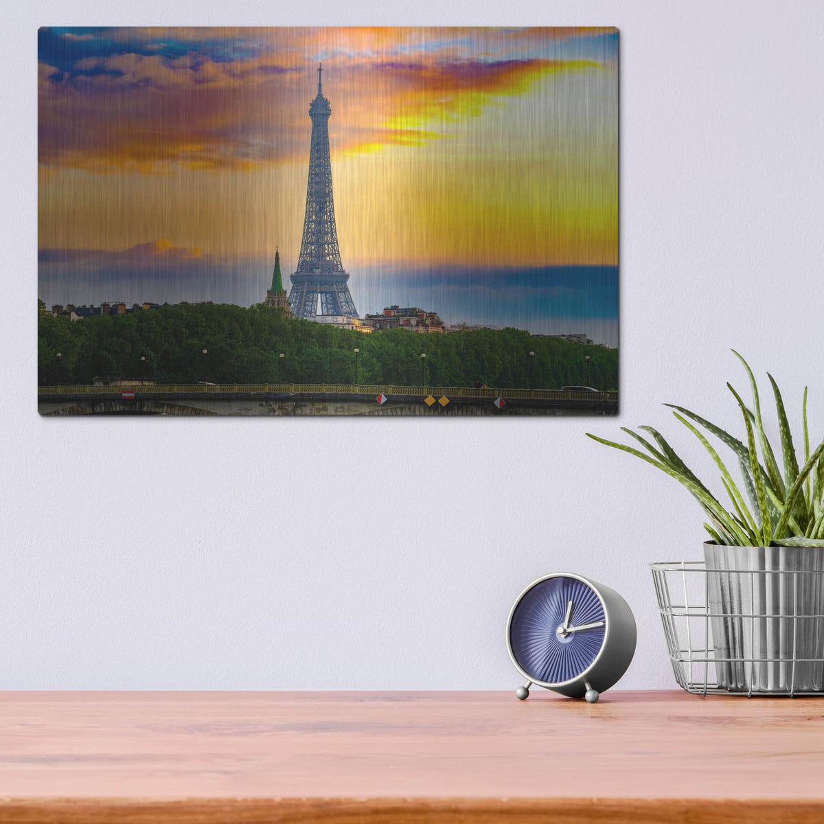 'Paris Sunset' by Luxe Portfolio – Metal Wall Art, 16x12 room view